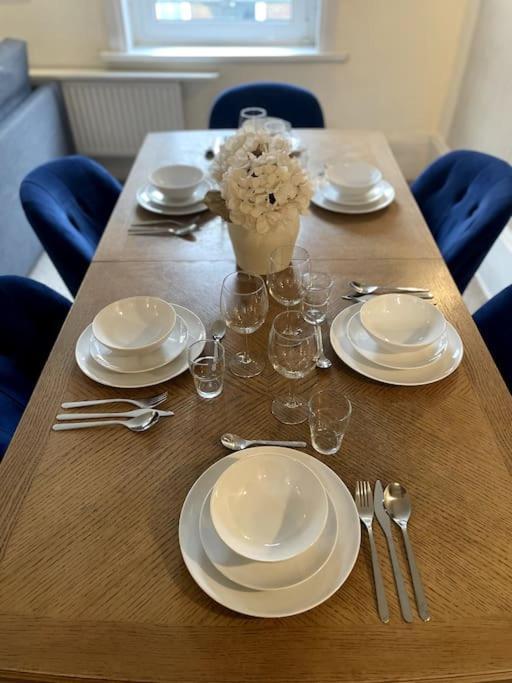 Appartement Old School Grandma London Experience ! Extérieur photo