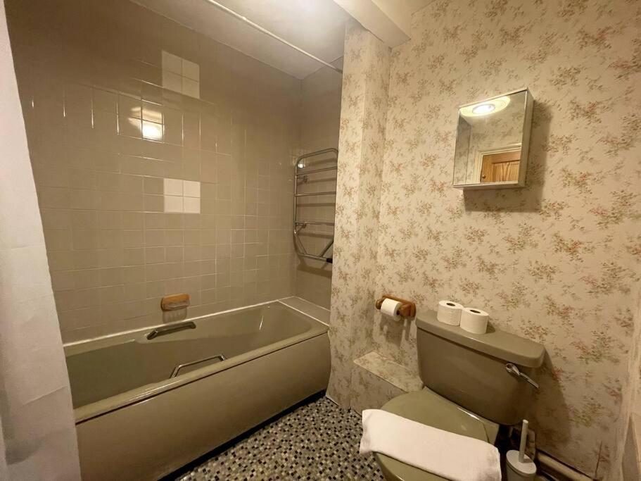 Appartement Old School Grandma London Experience ! Extérieur photo