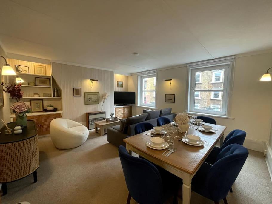 Appartement Old School Grandma London Experience ! Extérieur photo